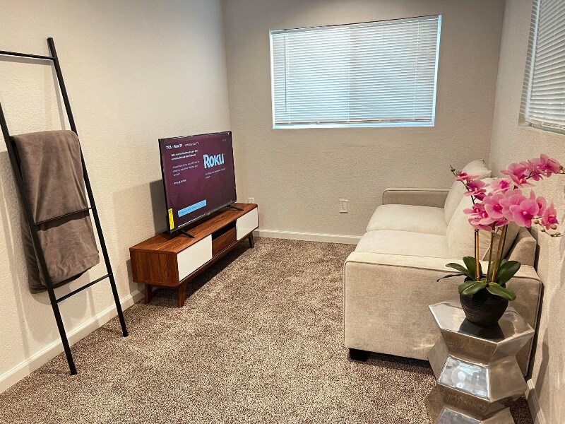 Foto principal - 4733 9th Ave