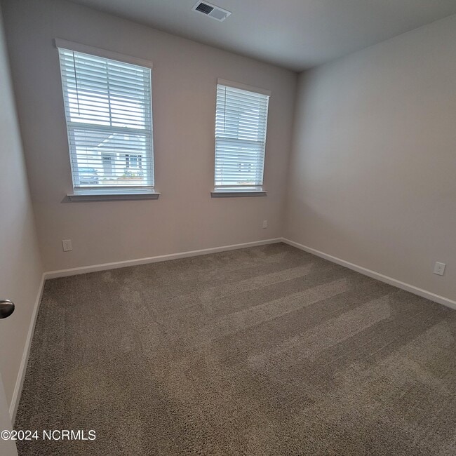 Building Photo - 7120 Foxhollow Ln