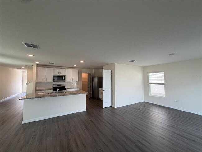 Foto del edificio - 35991 Sunflower Hl Dr