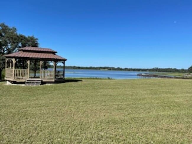 Building Photo - 4316 SW Deepwater Ct