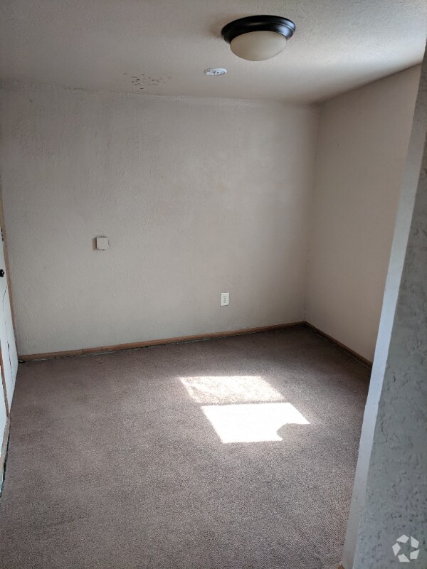 Downtown Las Cruces Apartments for Rent with Hardwood Floors Las