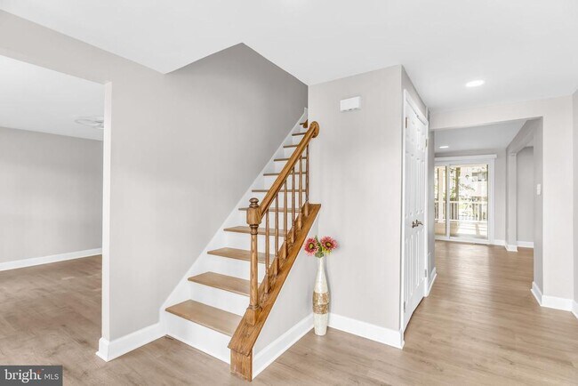 Building Photo - 3204 Lock Gate Ct