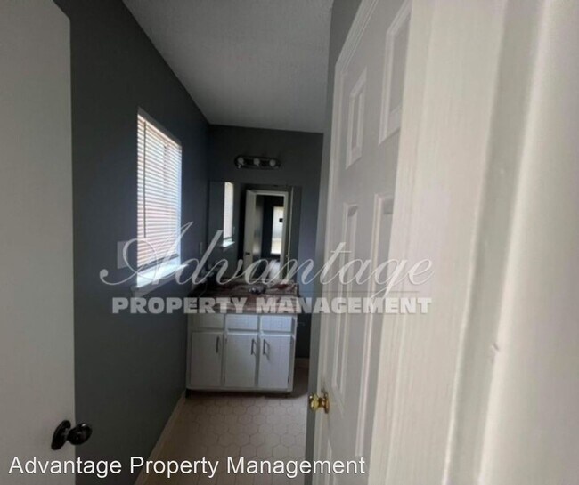 Building Photo - 3 br, 2 bath House - 4502 Tarleton Dr.