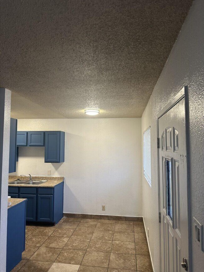 Foto del edificio - 2321 Ellis St