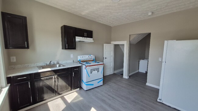 Foto del edificio - 912 Riverview Terrace