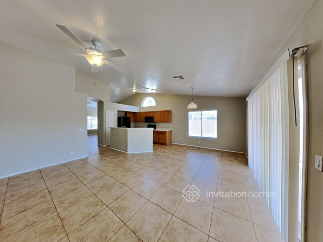Building Photo - 263 S Jesse St