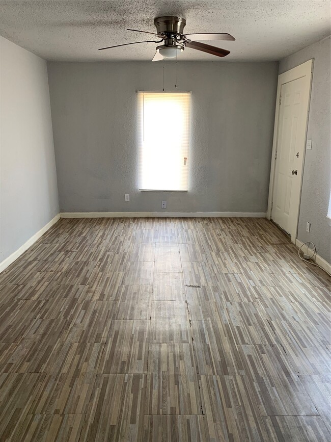 Foto del edificio - 3116 Avenue L