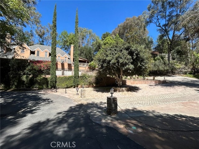 Foto del edificio - 300 S Timken Rd