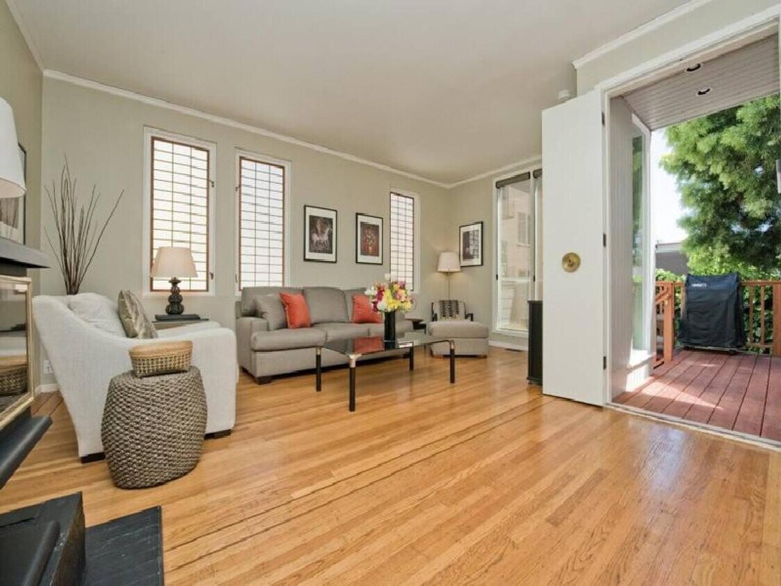 Primary Photo - 1 Telegraph Hill Blvd