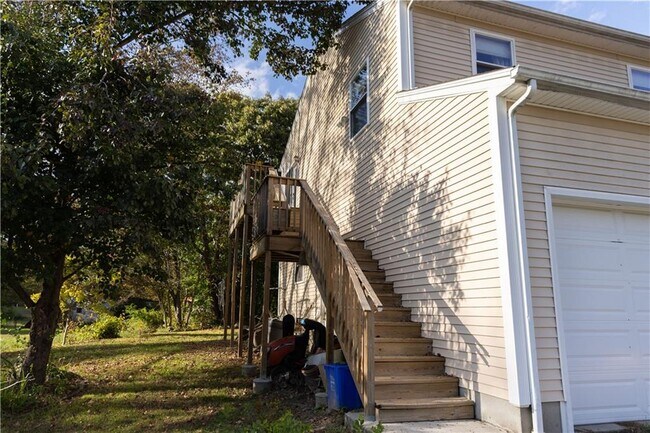 Building Photo - 8 Brayton Rd