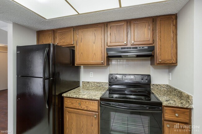 Building Photo - 607 Fieldstone Dr