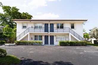 Building Photo - 7901 NW 44th Ct