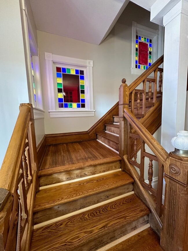 Foto del edificio - 4 Bedroom House in Tyrone Available June 1st