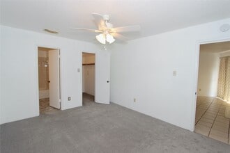 Building Photo - 10639 Braes Bend Dr