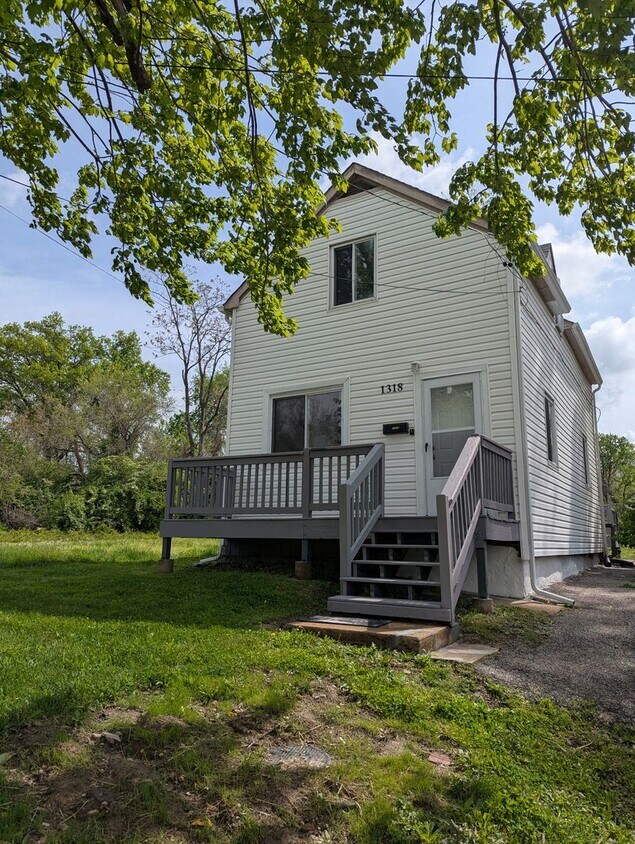 Foto principal - Pretty on Pennsylvania - 3 Bedroom, 1.5 Ba...
