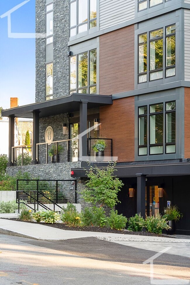 Building Photo - New Construction in Waban, Luxury Finishes, Gym, Parking, In-Unit Washer and Dryer,No Brokers Fee