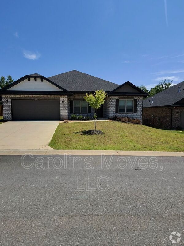 Building Photo - 349 Cypress Holw Trl