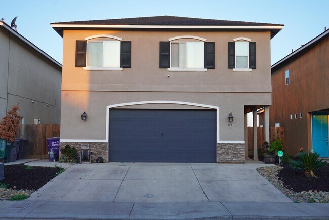 Building Photo - 573 Granada Court