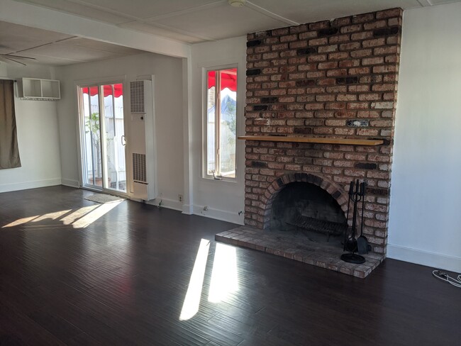 Living & Dining with fireplace - 328 1st St