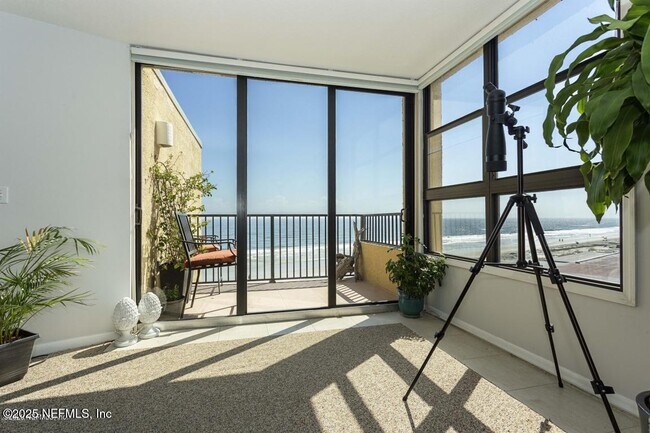 Foto del edificio - 2200 Ocean Dr S