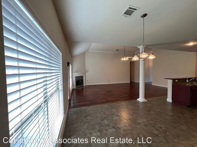 Building Photo - 3 br, 2 bath House - 22450 Balmoral Drive