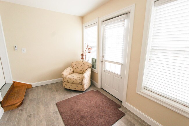 Building Photo - 110 Trenton Ave