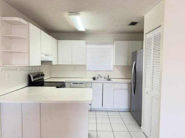 Foto del edificio - 3260 W 70th St