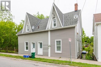 Building Photo - 49 Union St