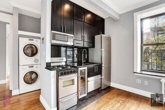 Building Photo - East 13th Street