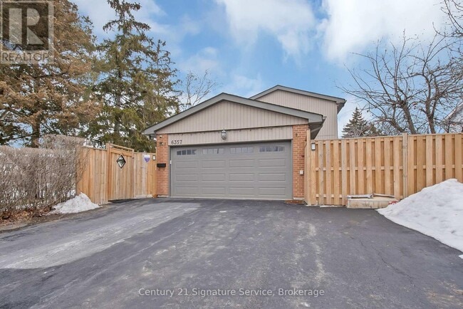 Building Photo - 6357 Neuchatel Rd