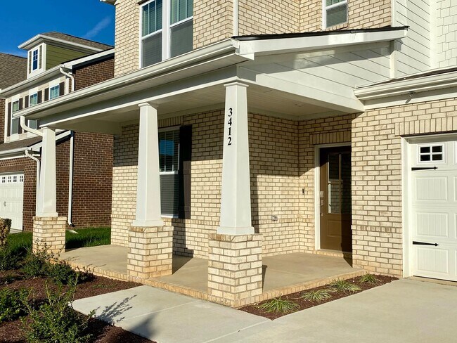 Foto del edificio - “Modern comfort meets Murfreesboro charm —...