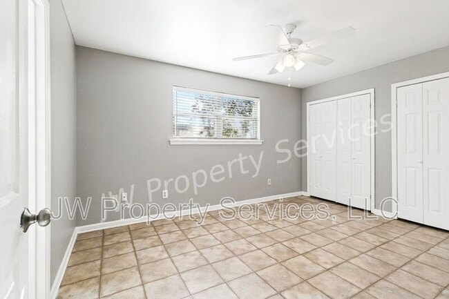 Foto del edificio - 2203-2203 Octavia Dr