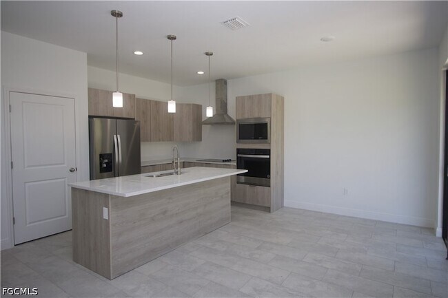 Foto del edificio - 8002 Spice Ct