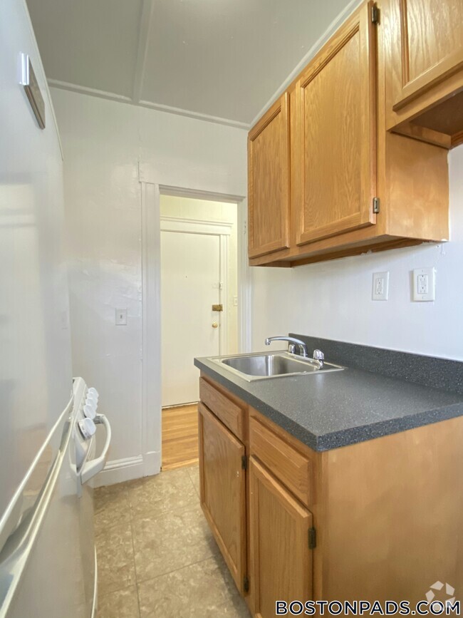 Building Photo - 1175 Boylston St