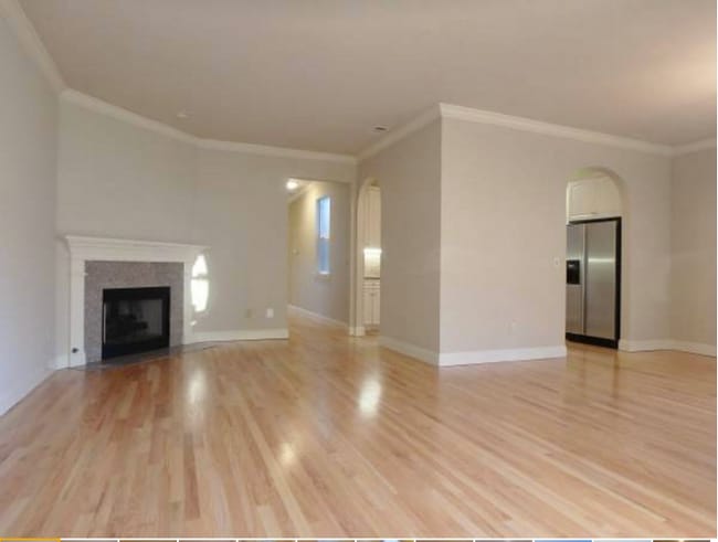 Living Room - 424 Anza St