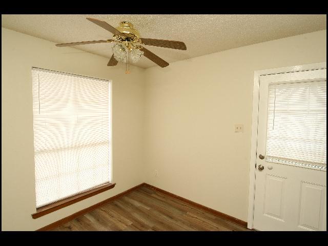 Foto del edificio - 208 S Linden St