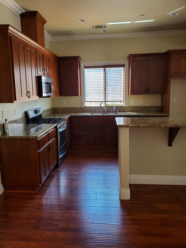 Building Photo - 3831 Olive Ln