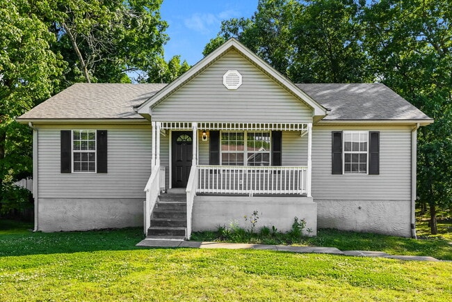 Building Photo - 4936 Deerhaven Dr