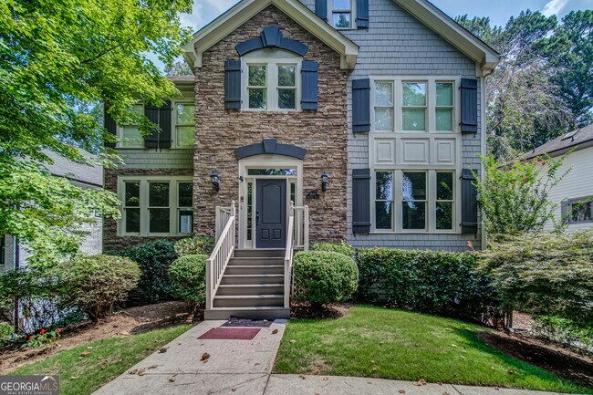 Building Photo - 2555 Ridgewood Rd NW