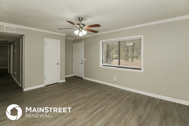 Building Photo - 145 Highland Dr