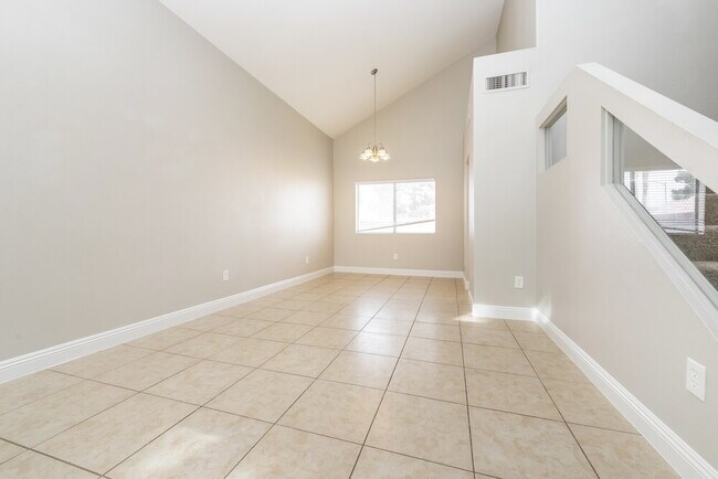 Foto del edificio - 4501 Bradpoint Dr