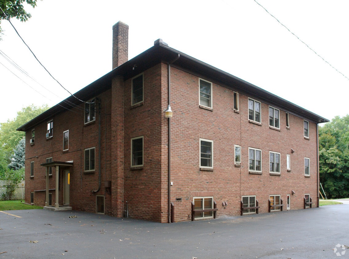 Building Photo - 2349 Westfall Rd