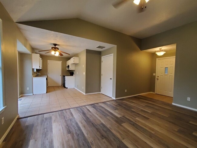 Foto del edificio - LEASING