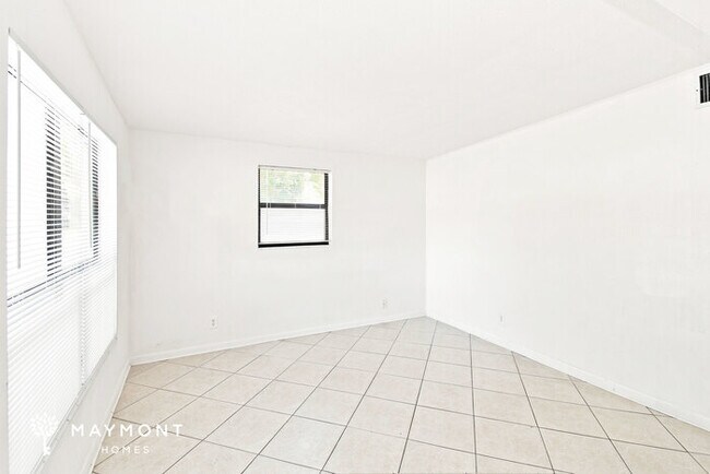 Foto del edificio - 1004 Maynard St
