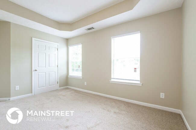 Building Photo - 4064 Robin Cir