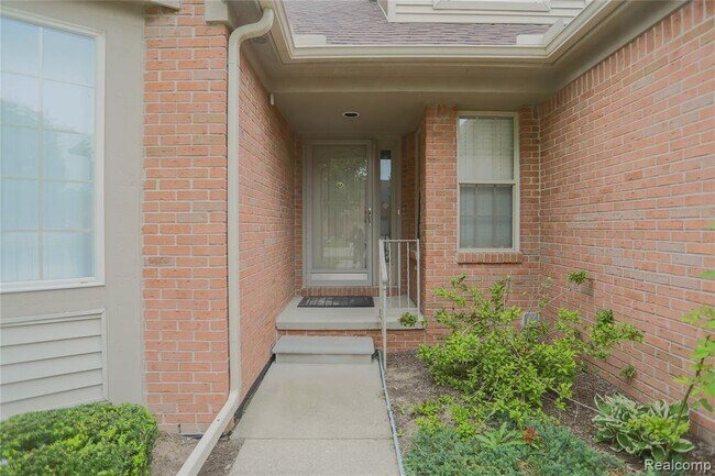 Foto del edificio - 52245 Silvanna Ln