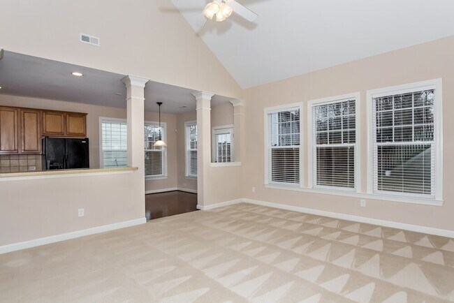 Foto del edificio - 8907 Arbor Creek Dr