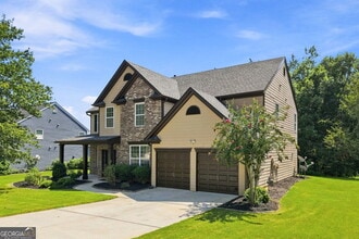 Building Photo - 853 Van Briggle Path NE