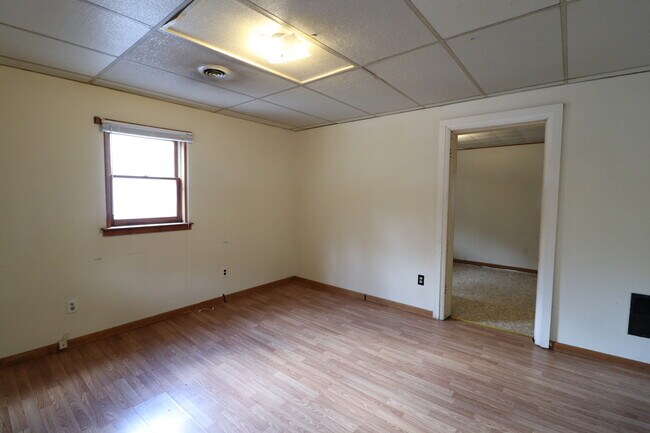 Foto del edificio - 1 Bed/1 Bath Home steps from the Downtown Campus - Available Now, June, July or August!