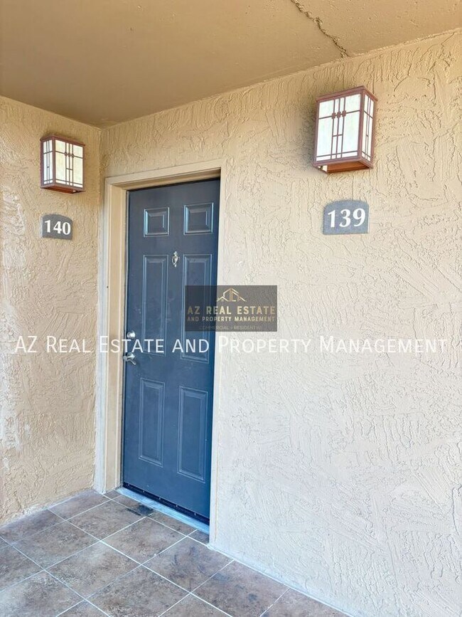 Foto del edificio - 3825 E Camelback Rd